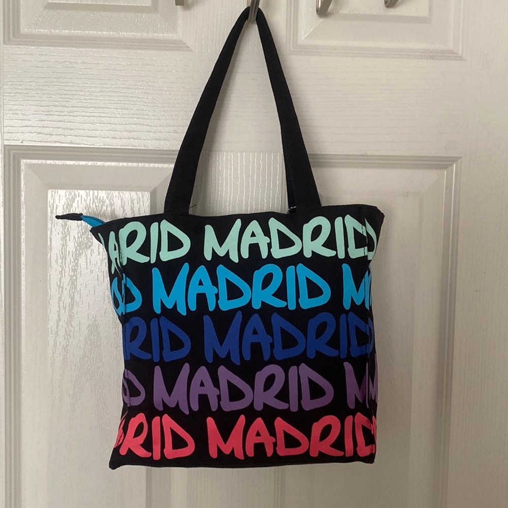 Robin Ruth Madrid tote, NWT